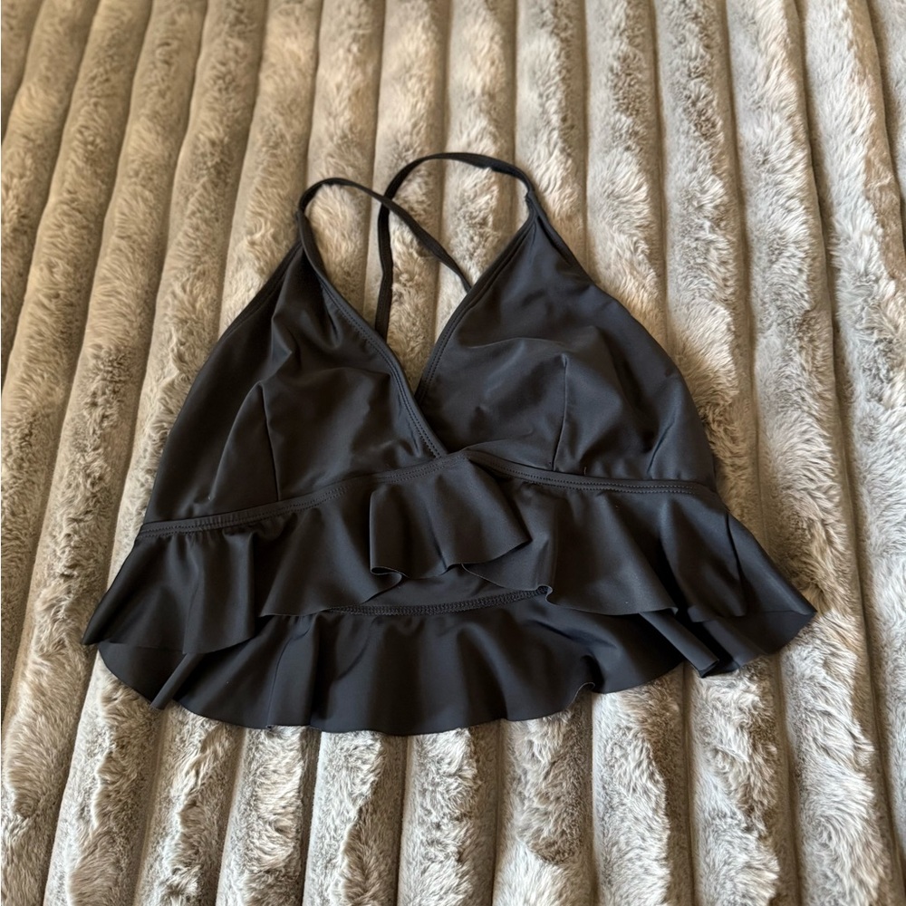 Black Ruffled Crop Top - Picture 2 of 9